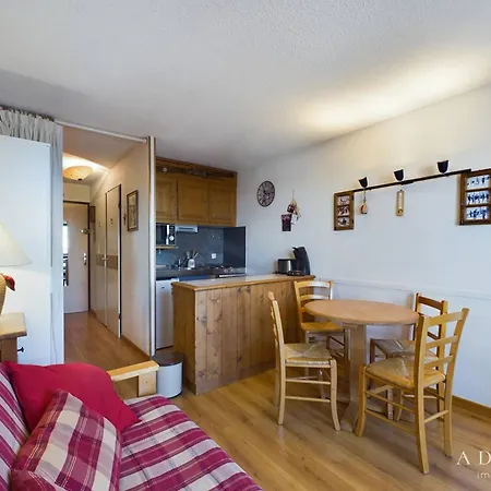 Sud 4 Pers, Balcon, A 50m Des Pistes Et 200m Des Commerces, Ideal Pour Familles - Fr-1-398-629 Appartement *